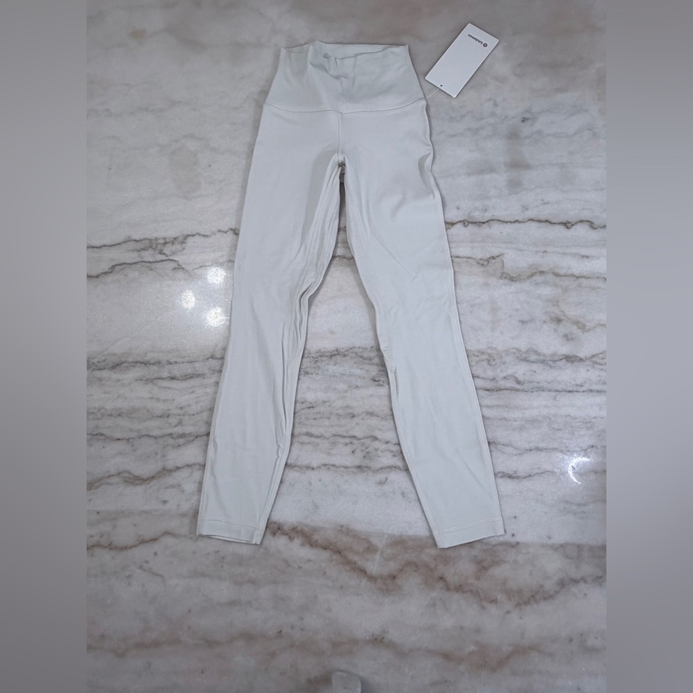 NWT lululemon light ivory align leggings size 2